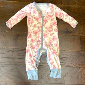 12 Month Burt’s Bees Baby Floral Footless sleeper